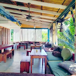 23 Hostal